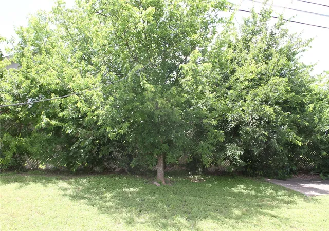 Photo 4 of Single family home for sale at 708 S 32nd Street, Temple, TX 76501 | MLS# 27515588 | Listing updated on 2026-06-26