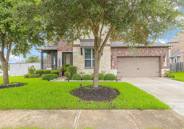 Single family home for sale at 28810 Emerald Valley Ct, Katy, TX 77494 | MLS# 29463595