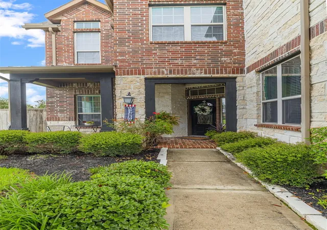 Photo 2 of Single family home for sale at 28810 Emerald Valley Ct, Katy, TX 77494 | MLS# 29463595 | Listing updated on 2026-09-06