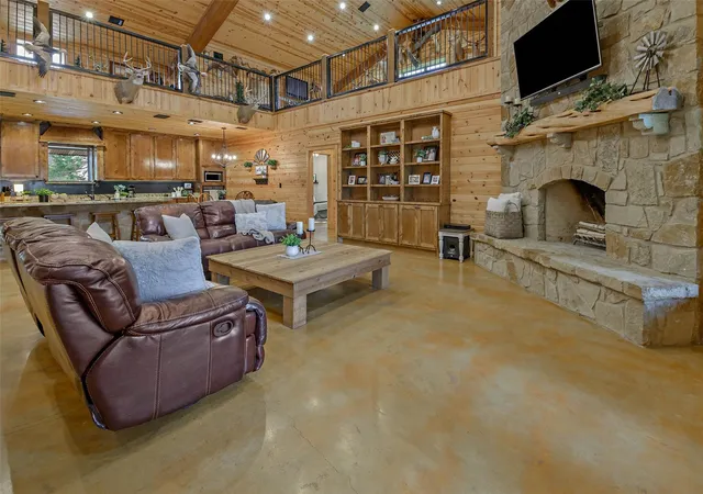Photo 4 of Single family home for sale at 2848 Fm 166 Farm To Market Rd, Caldwell, TX 77836 | MLS# 64039540 | Listing updated on 2026-09-20