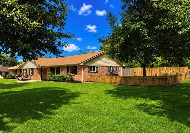 31st image of 6214 1st St, Danbury, TX 77534 | MLS# 80247727
