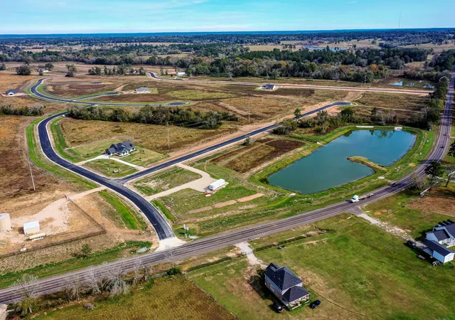 3rd image of 270 Seguin Dr, New Waverly, TX 77358 | MLS# 55607053