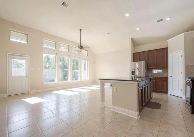 Photo 4 of Single family home for sale at 4834 Palomar, League City, TX 77573 | MLS# 84671374 | Listing updated on 2026-09-18
