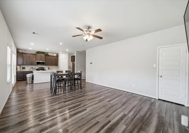 Photo 4 of Single family home for sale at 1812 Kingsford Prairie Ct, Houston, TX 77089 | MLS# 83004652 | Listing updated on 2026-08-27