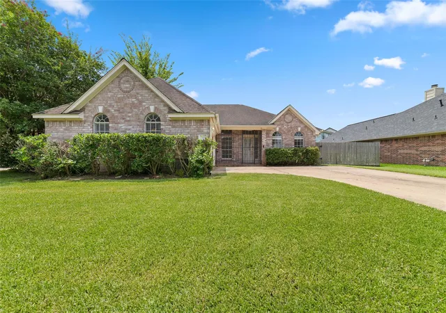 1st image of 7915 Quail Meadow Dr, Houston, TX 77071 | MLS# 8189203