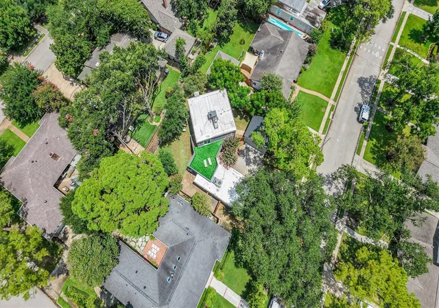 4th image of 10722 Ella Lee Ln, Houston, TX 77042 | MLS# 78701880