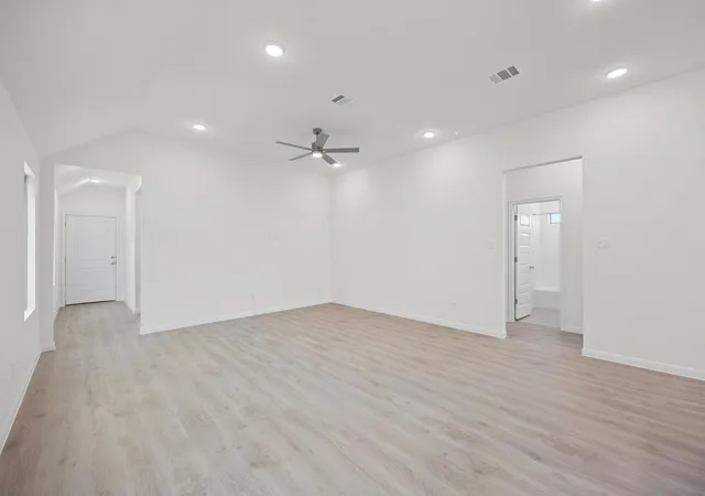 5th image of 31018 Rena Coast Dr, Huffman, TX 77336 | MLS# 16107272