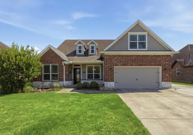 Photo 1 of Single family home for sale at 13930 Hawthorne Cir, Mont Belvieu, TX 77523 | MLS# 30740127 | Listing updated on 2026-09-20