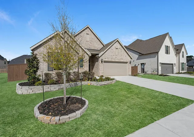 Photo 3 of Single family home for sale at 29007 Spicewood Valley Dr, New Caney, TX 77357 | MLS# 29076567 | Listing updated on 2026-09-18
