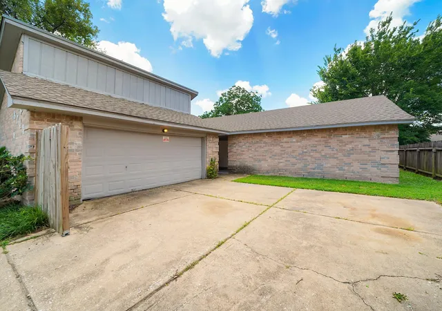 Photo 2 of Sale Pending at 8743 Yvonne Dr, Houston, TX 77044 | MLS# 30972435 | Listing updated on 2026-08-26