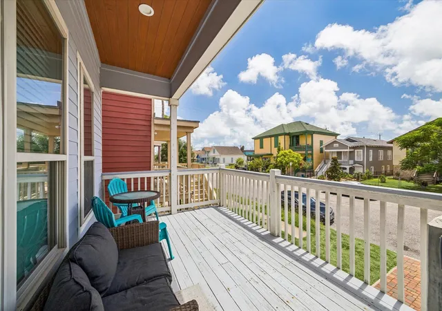 2nd image of 1210 Avenue M, Galveston, TX 77550 | MLS# 95258179