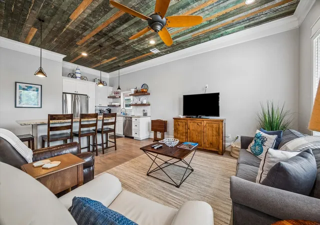 3rd image of 1210 Avenue M, Galveston, TX 77550 | MLS# 95258179