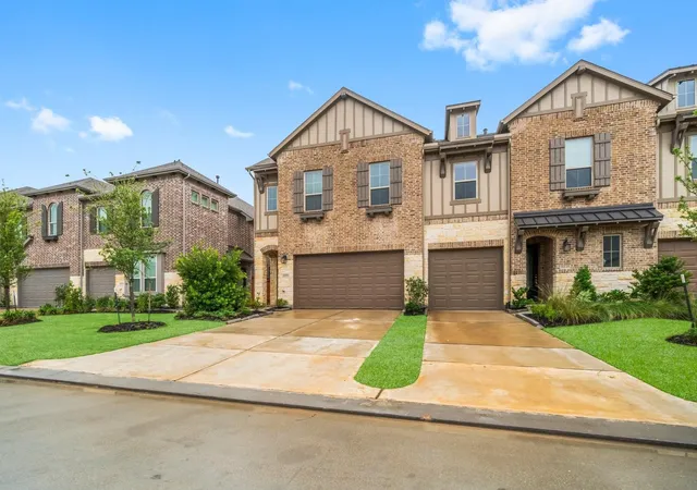 Photo 2 of Townhouse for sale at 11231 Buchanan Coves Ln, Cypress, TX 77433 | MLS# 15483920 | Listing updated on 2026-07-07