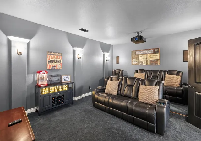Photo 3 of Single family home for sale at 24 Camden Oaks Ln, Montgomery, TX 77356 | MLS# 64051903 | Listing updated on 2026-08-30