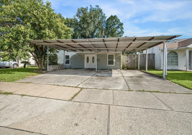 Photo 2 of Single family home for sale at 6621 Westview, Houston, TX 77055 | MLS# 22307503 | Listing updated on 2026-08-28