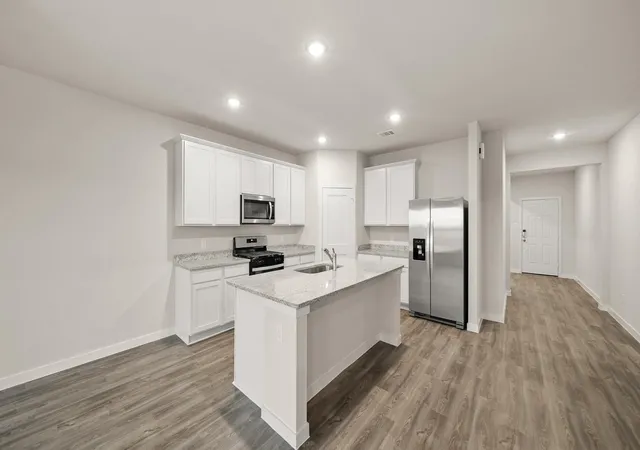 Photo 3 of Single family home for sale at 17014 Clover Fern Ln, Waller, TX 77484 | MLS# 8848776 | Listing updated on 2026-09-12