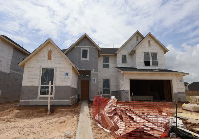 Photo 1 of Sale Pending at 19715 Jessica View Ln, Cypress, TX 77433 | MLS# 19219058 | Listing updated on 2026-09-08