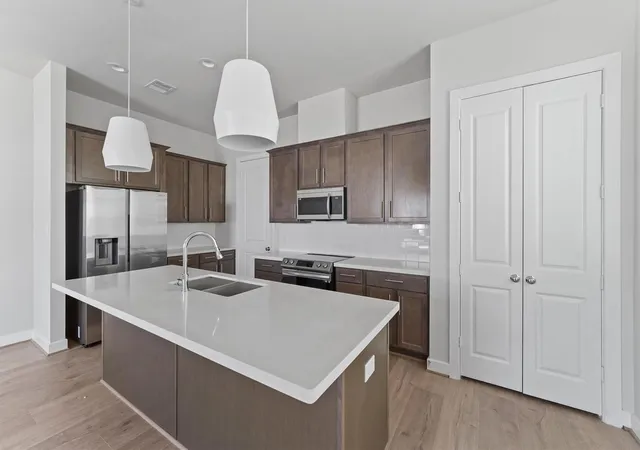 3rd image of 5914 Haring Ln, Houston, TX 77091 | MLS# 47272517