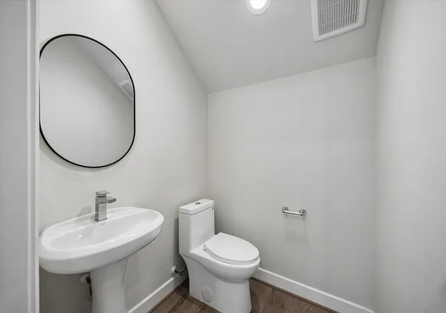 5th image of 5914 Haring Ln, Houston, TX 77091 | MLS# 47272517