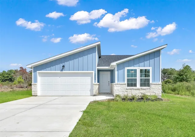 Photo 2 of Single family home for sale at 1053 Road 5740, Cleveland, TX 77327 | MLS# 41368356 | Listing updated on 2026-06-26