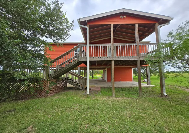 Homes for sale in Palacios, TX | 205 Buckskin Dr, Palacios, TX 77465 | MLS# 31139883