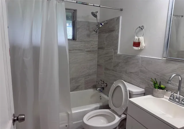 Photo 3 of Single family home for sale at 12434 Kathryn, Houston, TX 77015 | MLS# 54748347 | Listing updated on 2026-07-17