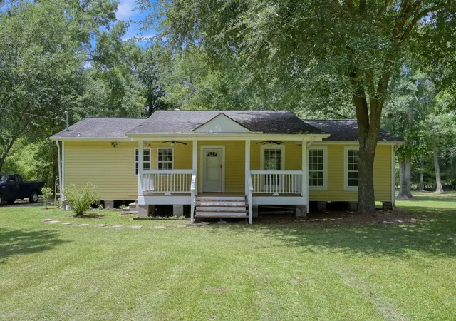 1st image of 20156 Roadway, New Caney, TX 77357 | MLS# 61056897