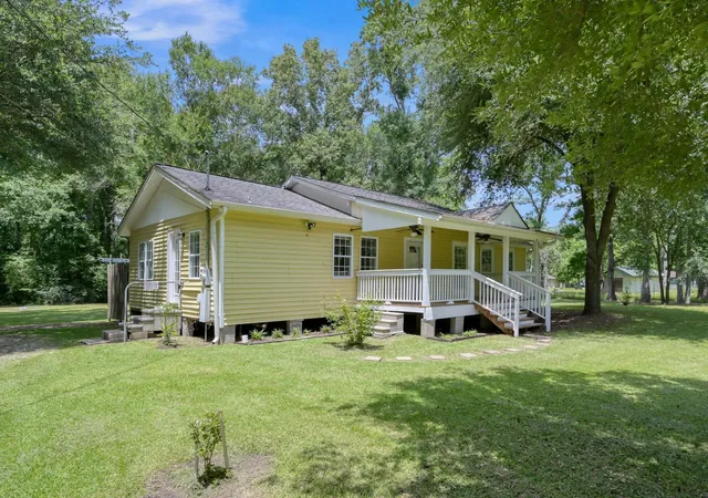 2nd image of 20156 Roadway, New Caney, TX 77357 | MLS# 61056897