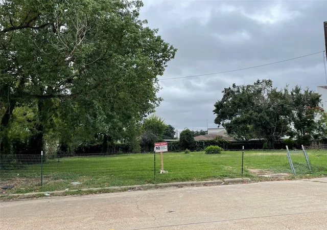 Photo 3 of Land for sale at 2106 Tuam St, Houston, TX 77004 | MLS# 67128252 | Listing updated on 2026-07-14