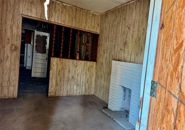 Photo 3 of Single family home for sale at 7342 Rusk St, Houston, TX 77011 | MLS# 37552792 | Listing updated on 2026-08-28