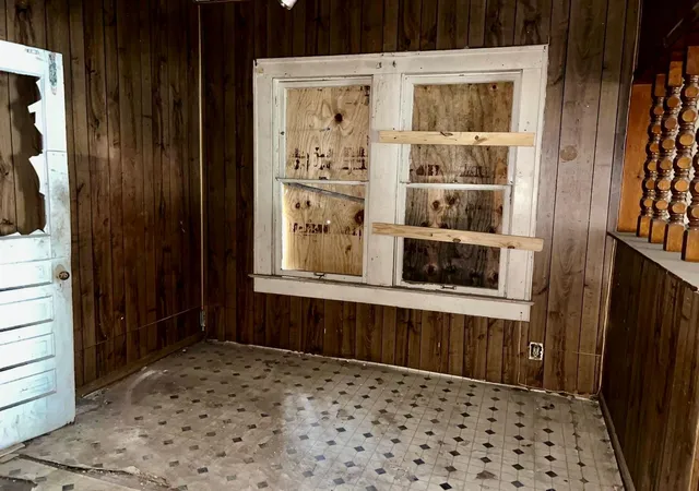 Photo 4 of Single family home for sale at 7342 Rusk St, Houston, TX 77011 | MLS# 37552792 | Listing updated on 2026-08-28