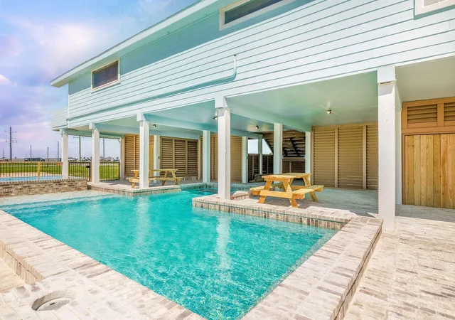 1st image of 3120 Hwy 87, Port Bolivar, TX 77650 | MLS# 17579998
