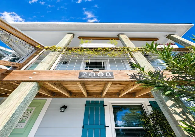 3rd image of 2008 - 2010 Avenue O 1/2, Galveston, TX 77550 | MLS# 44769103