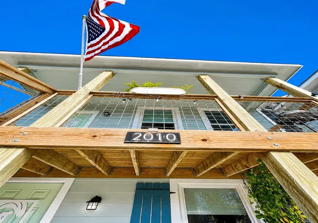 4th image of 2008 - 2010 Avenue O 1/2, Galveston, TX 77550 | MLS# 44769103