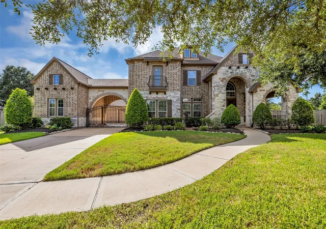 Photo 1 of Mansion for sale at 17811 Fairhaven Sunrise Ct, Cypress, TX 77433 | MLS# 77169085 | Listing updated on 2026-09-13