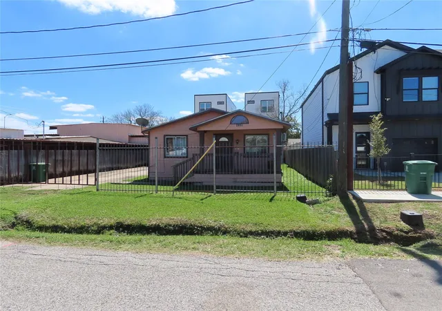 1st image of 4228 Sterling St, Houston, TX 77051 | MLS# 61632628