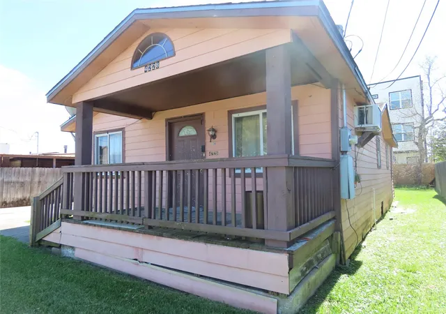 4th image of 4228 Sterling St, Houston, TX 77051 | MLS# 61632628