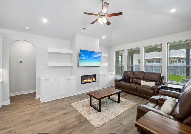 Photo 2 of Single family home for sale at 5719 Caracara St, Manvel, TX 77578 | MLS# 30134426 | Listing updated on 2026-06-27