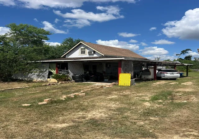 2nd image of 756 County Road 5003, Cleveland, TX 77327 | MLS# 94305432