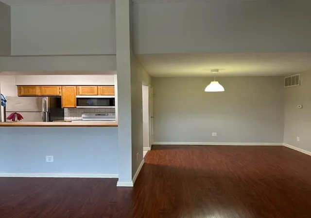 Photo 4 of Condo for sale at 2120 El Paseo St #620, Houston, TX 77054 | MLS# 89121821 | Listing updated on 2026-07-30