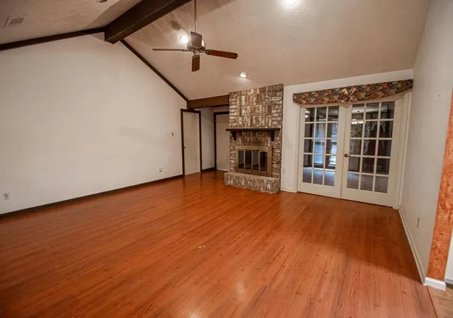 Homes for sale in Beaumont, TX | 6235 Navajo Trl, Beaumont, TX 77708 | MLS# 33670756