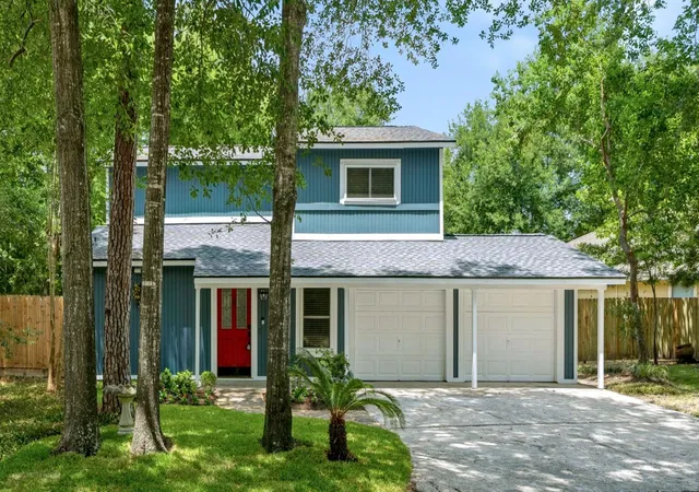 Photo 1 of Single family home for sale at 2016 N Red Cedar Cir, The Woodlands, TX 77380 | MLS# 36569635 | Listing updated on 2026-09-09