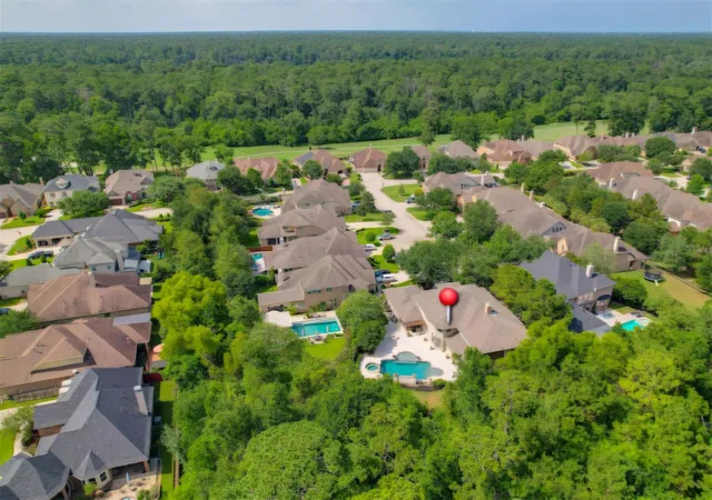 Photo 4 of Single family home for sale at 1303 Blantyre Way, Kingwood, TX 77339 | MLS# 5678154 | Listing updated on 2026-09-19