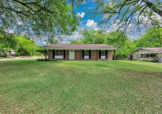 1st image of 801 Duren Street, Lufkin, TX 75904 | MLS# 41500593