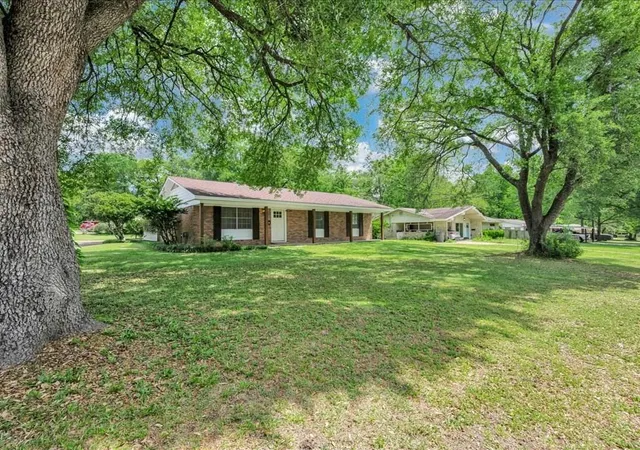 4th image of 801 Duren Street, Lufkin, TX 75904 | MLS# 41500593