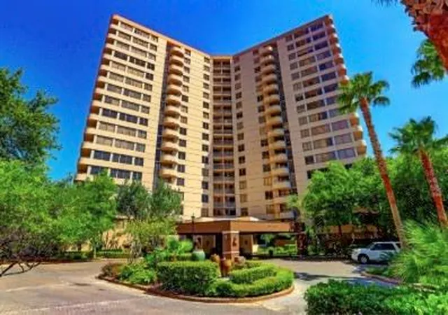 Photo 2 of Condo for sale at 3525 Sage Rd #713, Houston, TX 77056 | MLS# 86752432 | Listing updated on 2026-08-18