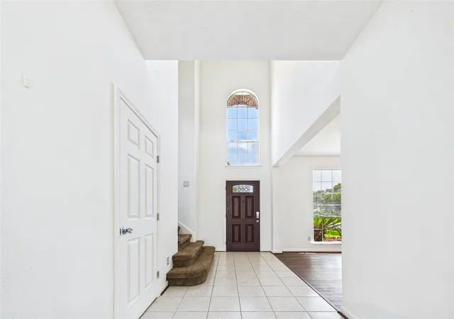 Photo 3 of Single family home for sale at 3006 Bay Breeze Dr, Dickinson, TX 77539 | MLS# 11474312 | Listing updated on 2026-09-02