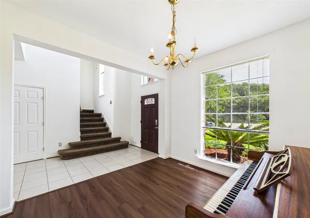 Photo 3 of Single family home for sale at 3006 Bay Breeze Dr, Dickinson, TX 77539 | MLS# 11474312 | Listing updated on 2026-09-02