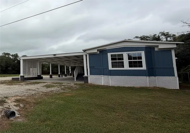 Photo 2 of Sale Pending at 4608 Oak Dr, Brazoria, TX 77422 | MLS# 95949349 | Listing updated on 2026-09-23