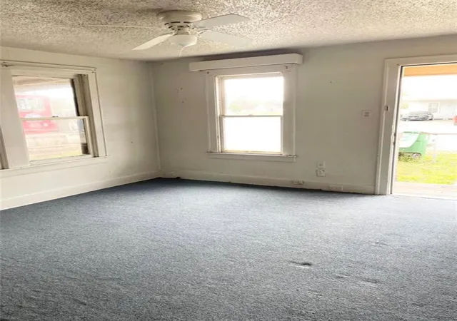 4th image of 412 N Bryan St, Houston, TX 77011 | MLS# 95338097